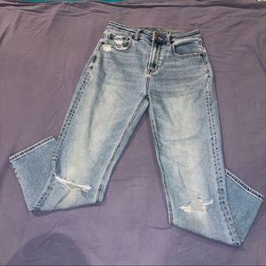 american eagle mom jeans